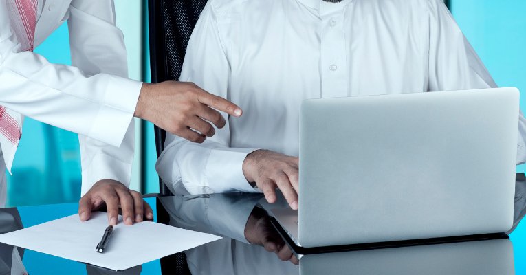 فرص العمل للشباب السعودي